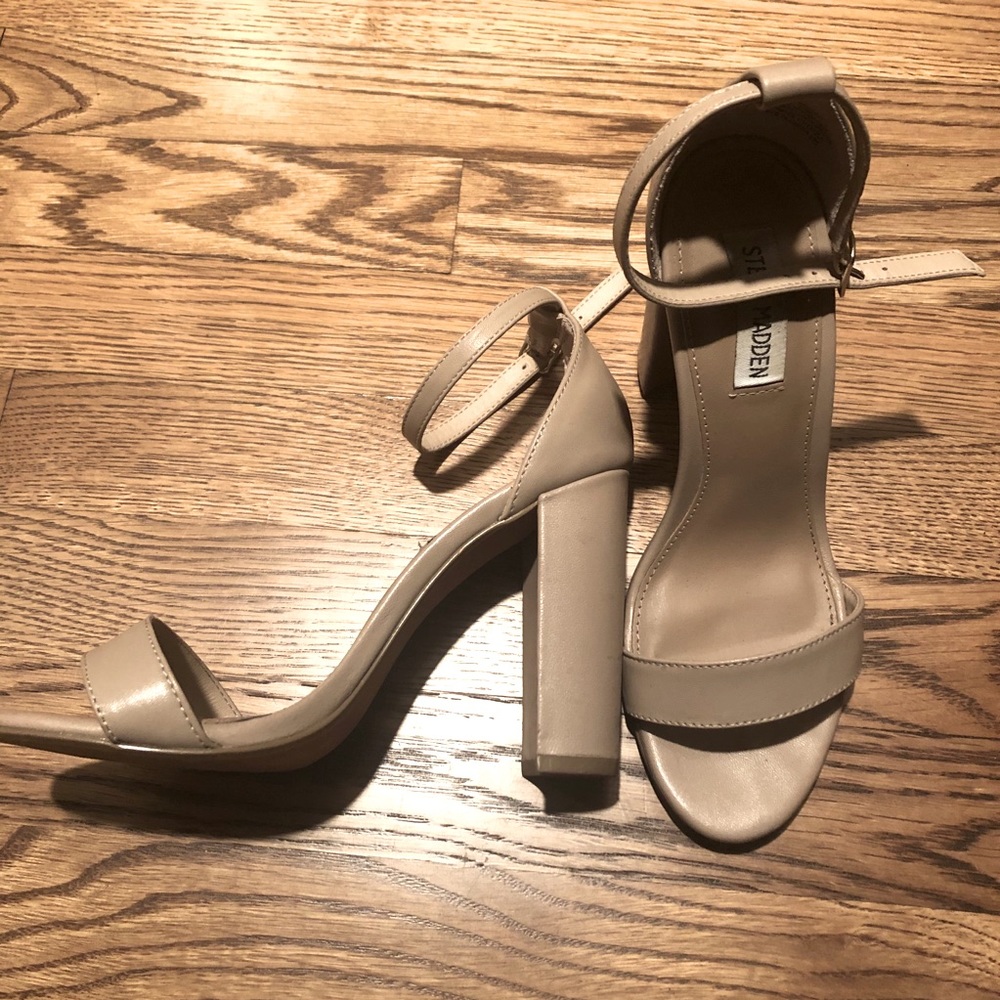 Steve Madden nude heels